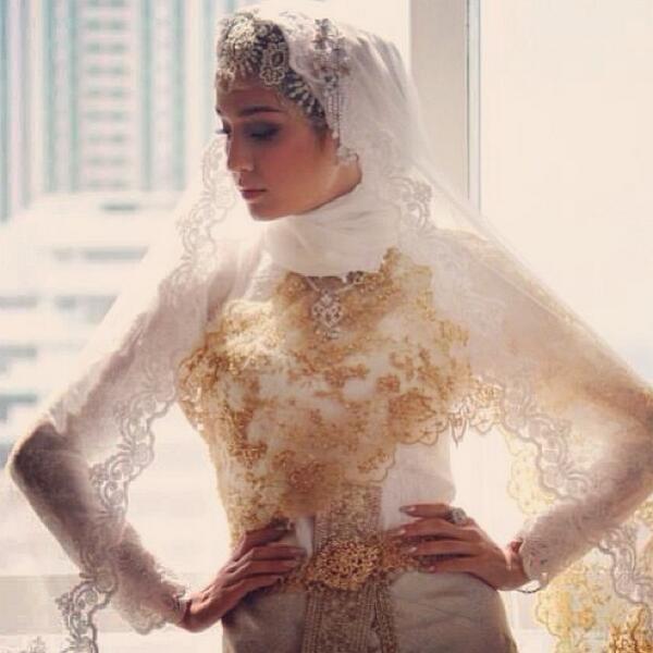 ภาพเบื้องหลังแฟชั่นของสาวขวัญ อุษามณี จากนิตยสาร I Do