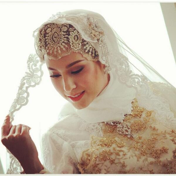 ภาพเบื้องหลังแฟชั่นของสาวขวัญ อุษามณี จากนิตยสาร I Do