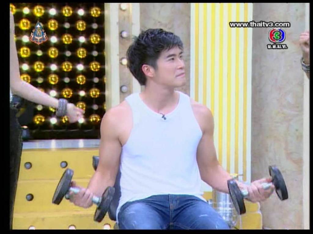 ไม่สมกับการตั้งใจรอดูเลย นึกว่าจะถอด ไหนว่า3แชบ ไม่สมกับชื่อเลย