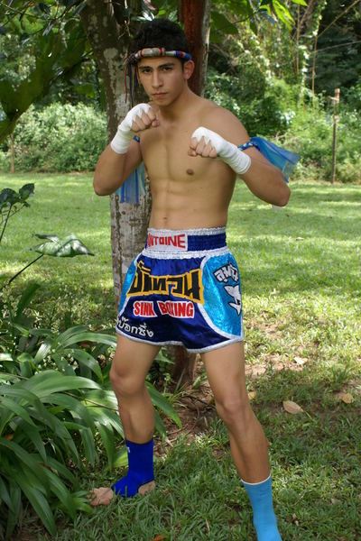 สองพี่น้องสุดหล่อจากเวทีThai Fight