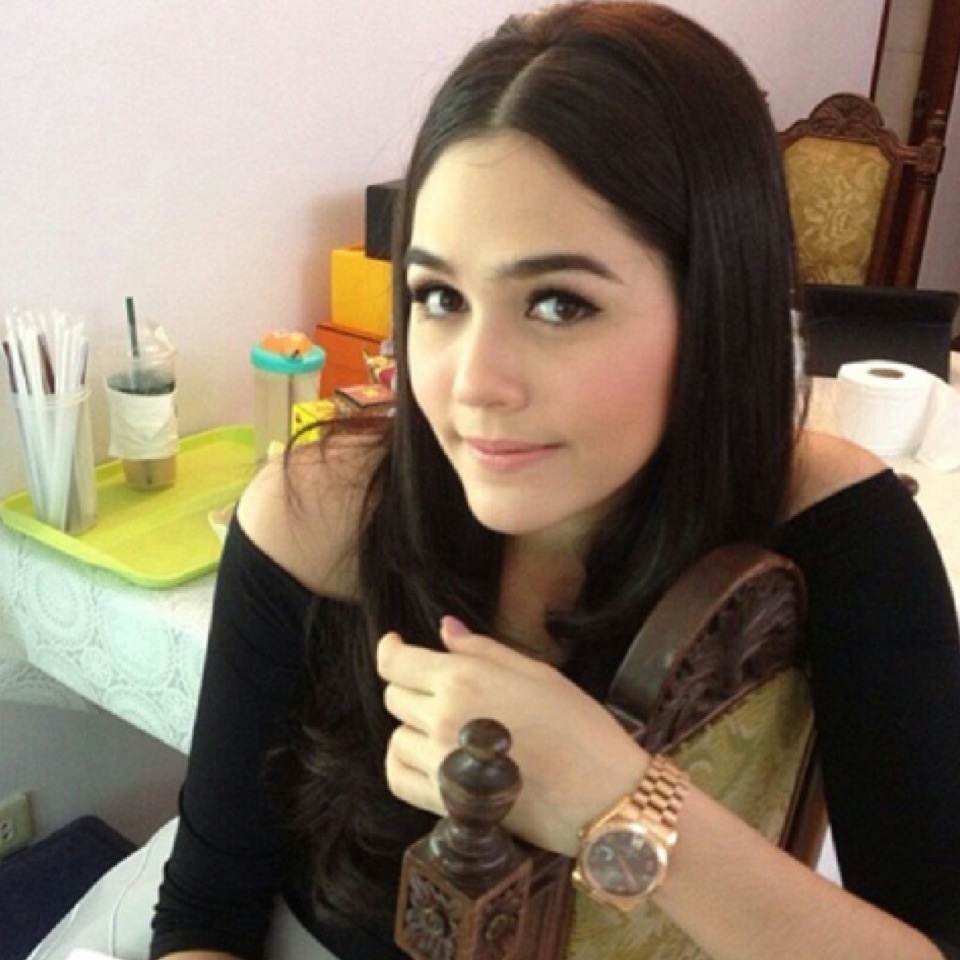 ชมพู่ อารยา จากในอินสตาแกรม