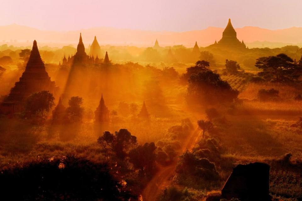 ท่องดินแดนในฝันแห่งเมืองพุกาม "ทะเลเจดีย์"