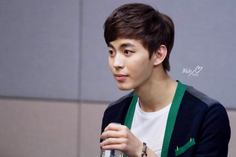 ผู้ชายคนนี้ที่ทำให้ฉันเพ้อถึงเธอ....ฮงบิน...VIXX