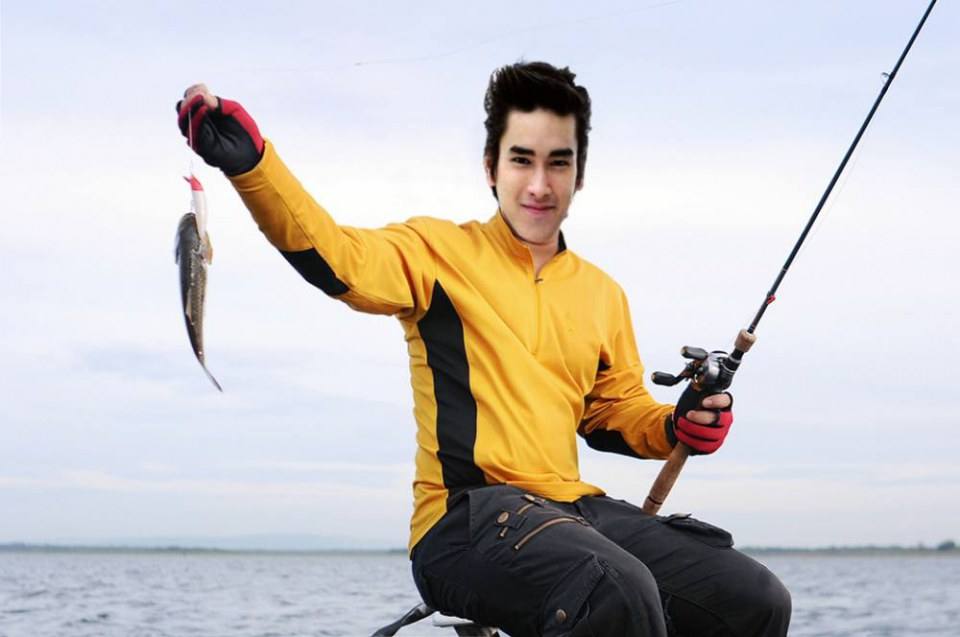 คุณชอบใครมากกว่ากันระหว่าง เจมส์ จิรายุ และ ณเดชน์