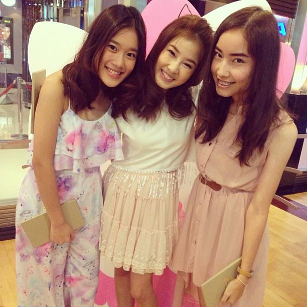 ฝน ศนันธฉัตร หรือ ดาว ฮอร์โมนส์ วัยว้าวุ่น