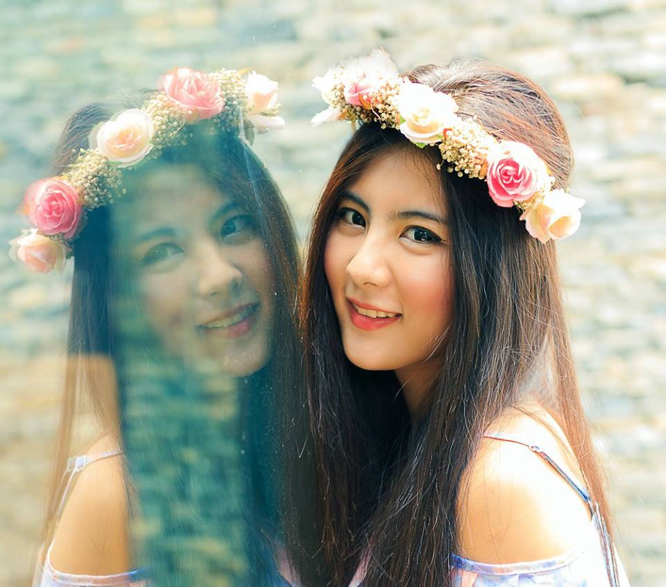 สาวน้อยหน้ามนจากเพลงน่ารักฝุดๆ