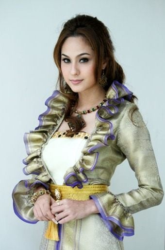 ขวัญ สวยมาก ใน ฟ้าจรดทราย