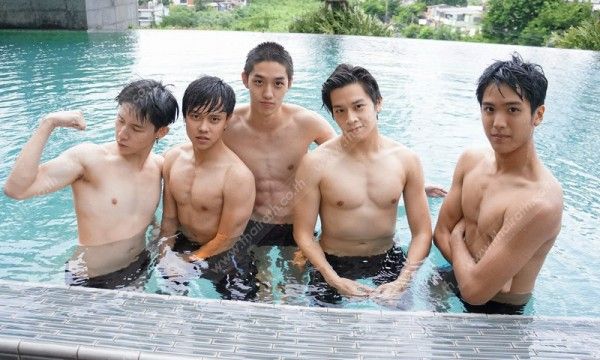 พอแค่นี้ก่อน.....105 (5 หนุ่มฮอร์โมน วัยว้าวุ่น)