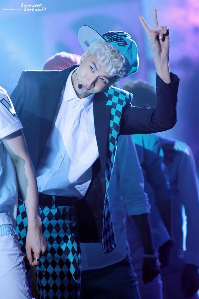 บระเจ้า ฟิน!!!!...อกอีแป้นจะแตก.....Ravi....VIXX..หุ่นทรมานใจฉ้านเหลือเกิน