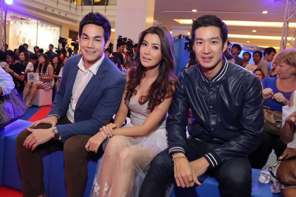ดาราฉลองวันเกิดบู๊ทส์ครบ 16 ปีในไทย
