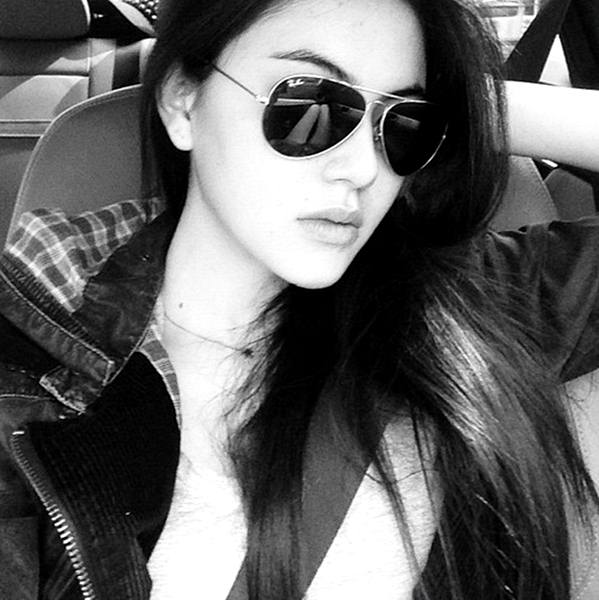 ใหม่ ดาวิกา ..  ผมสวย หุ่นดี