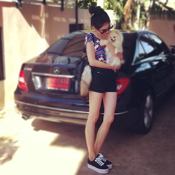 ใหม่ ดาวิกา ..  ผมสวย หุ่นดี