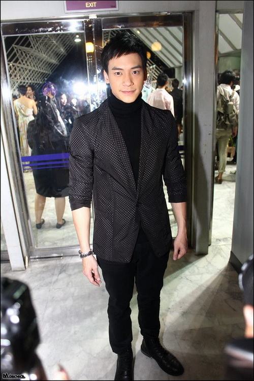 ชุดออกงานดาราชาย 2013