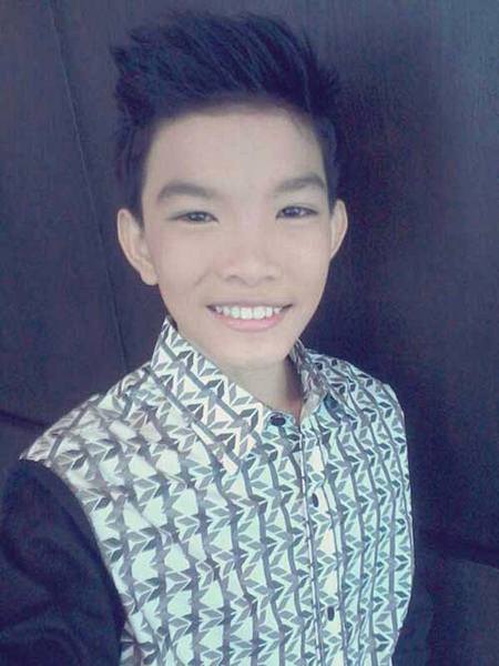 หนุ่มน้อยหล่อเท่ห์ เสียงดี ต๊ะ THE VOICE