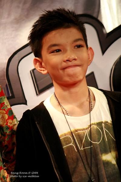 หนุ่มน้อยหล่อเท่ห์ เสียงดี ต๊ะ THE VOICE