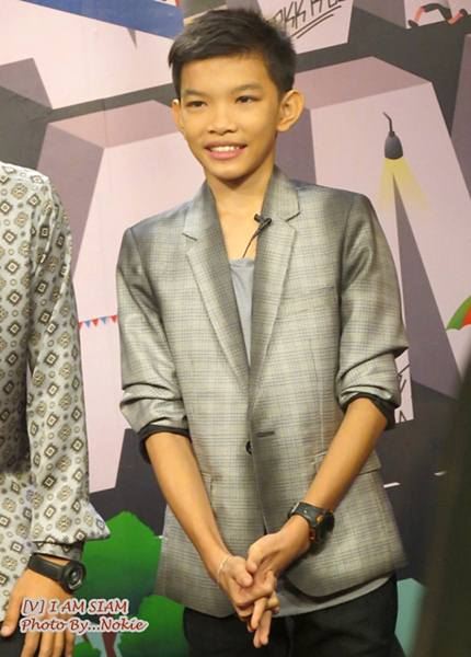 หนุ่มน้อยหล่อเท่ห์ เสียงดี ต๊ะ THE VOICE