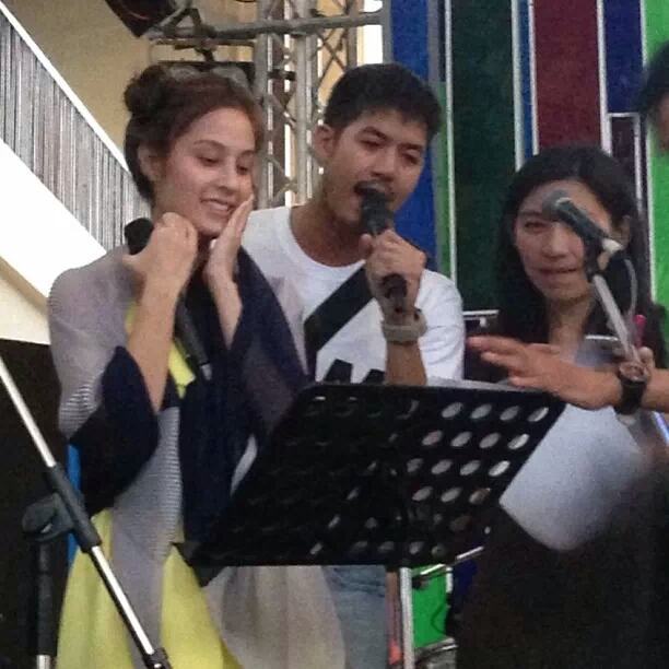 ขวัญ - เวียร์  ใน "7 สีคอนเสิร์ต Weir for Fan"