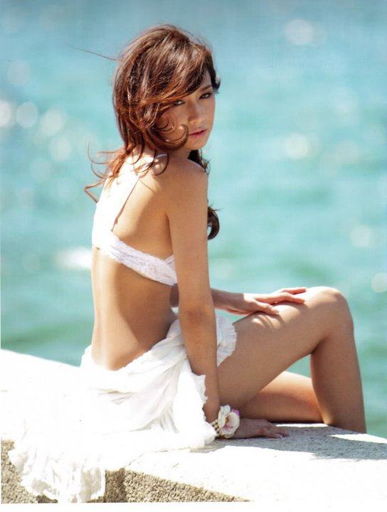 Vogue Thailand September Issue Cover Model : patchrapa chaichua