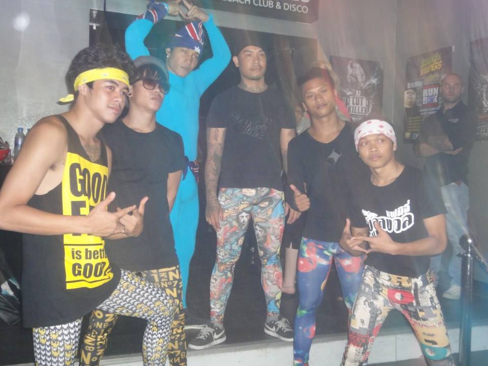 ติดใจลีลาหนุ่มๆ Power Storm Crew ค่ะ