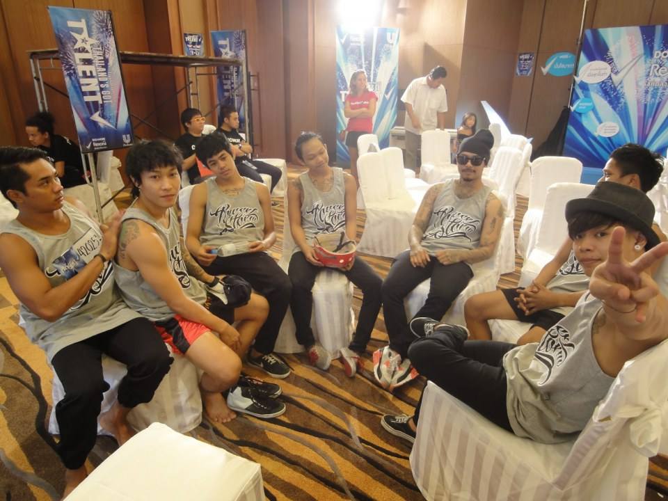 ติดใจลีลาหนุ่มๆ Power Storm Crew ค่ะ