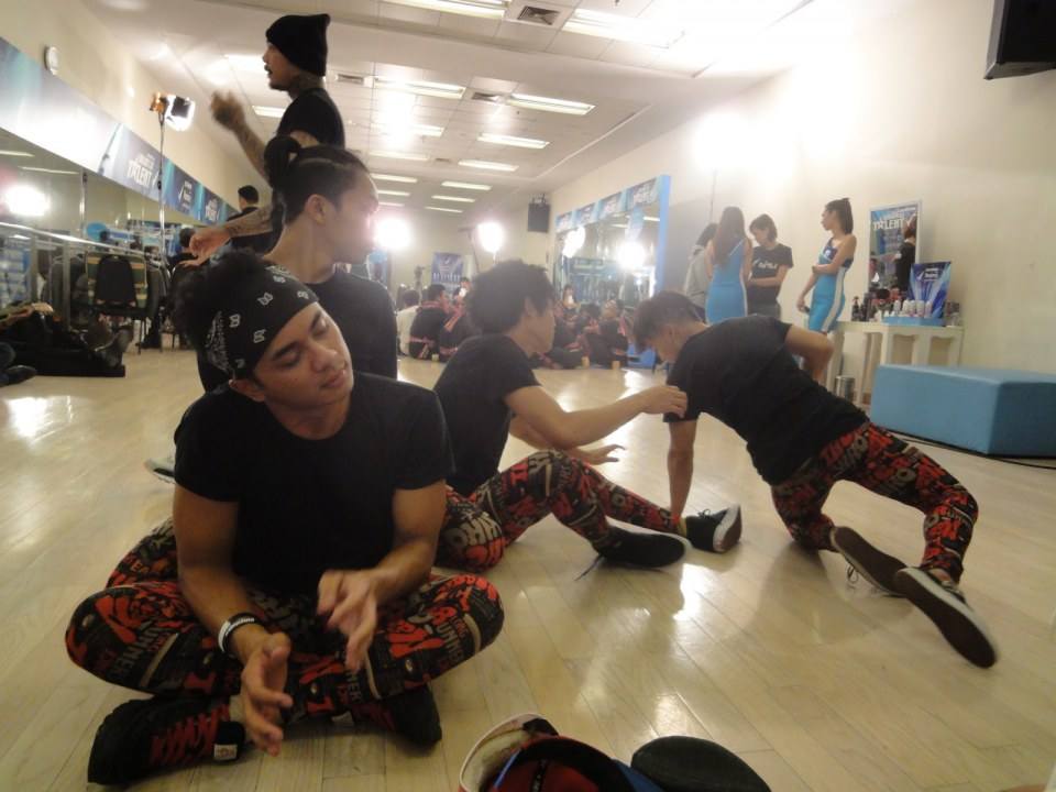 ติดใจลีลาหนุ่มๆ Power Storm Crew ค่ะ