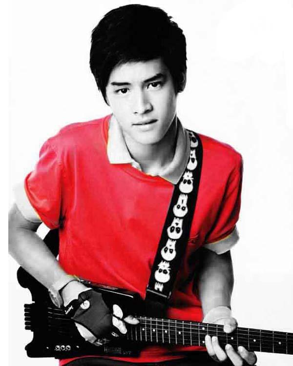 บันไดดาว^^เก้า จิรายุ ละอองมณี