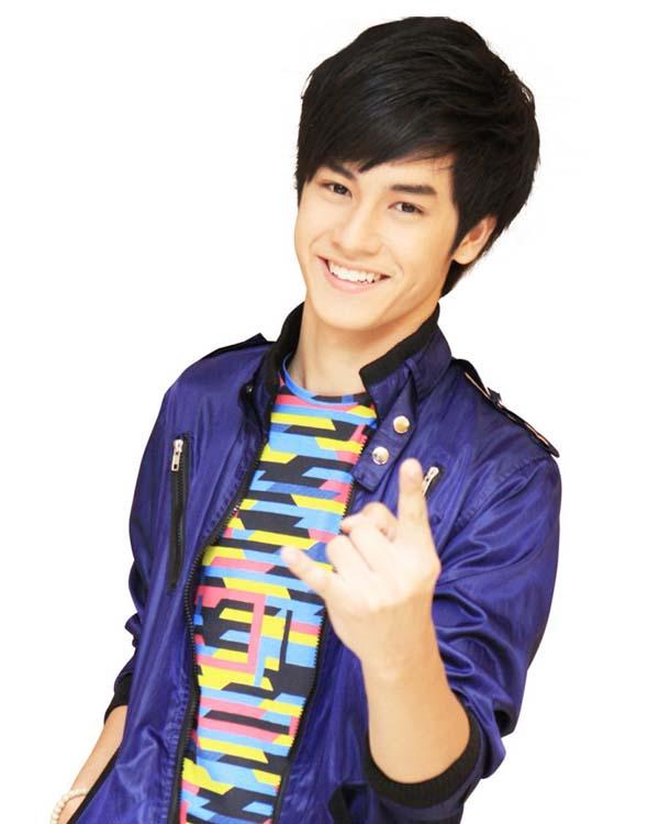 บันไดดาว^^เก้า จิรายุ ละอองมณี
