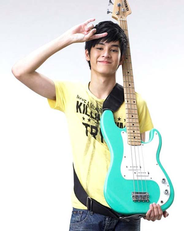 บันไดดาว^^เก้า จิรายุ ละอองมณี