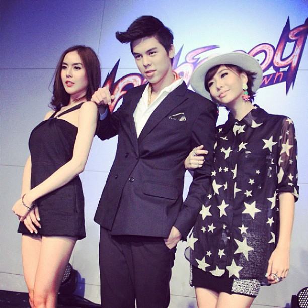 บันไดดาว^^พีช พชร จิราธิวัฒน์