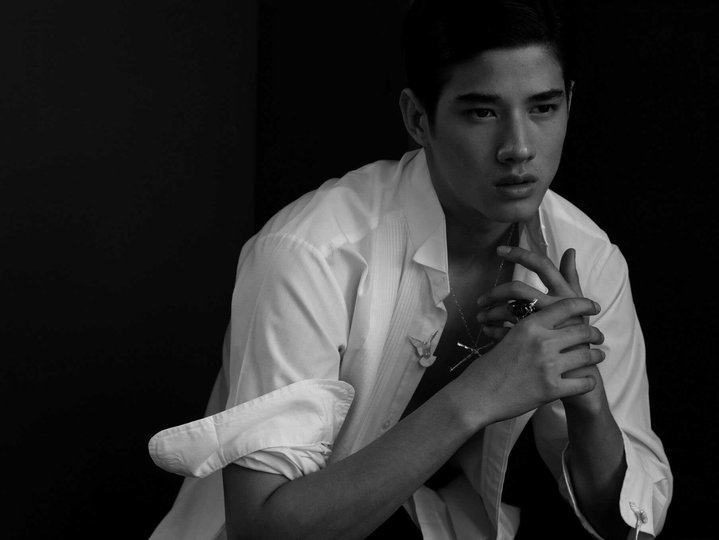 บันไดดาว^^มาริโอ้ เมาเร่อ