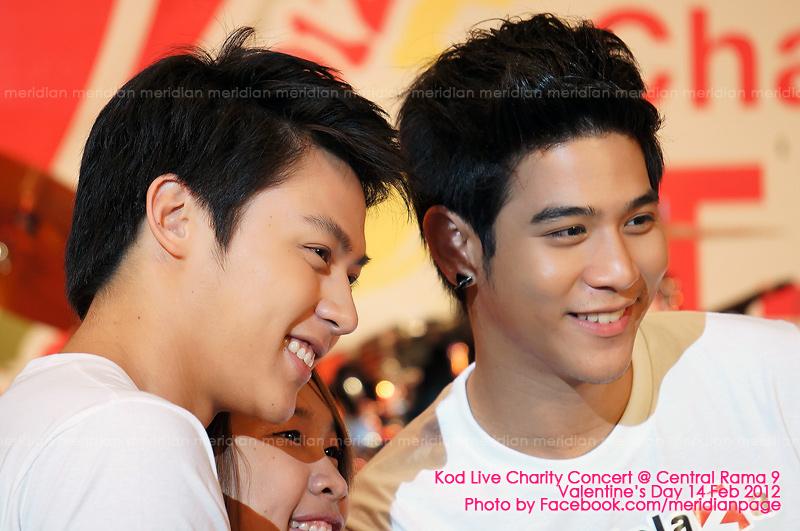 กริ๊ดด กะเทย โพสต์จัง เตรียม ฟิน  หมาก ปริญ  และ พอร์ช ศรัณย์ จะมาขายกอด การกุศล กอดครั้ง1 /100บาท