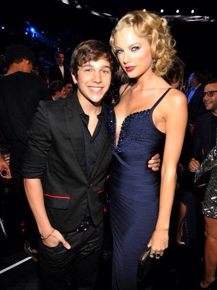 Taylor Swift รับรางวัล Female Video Of The Year ในงาน VMA [Video Music Awards 2013]