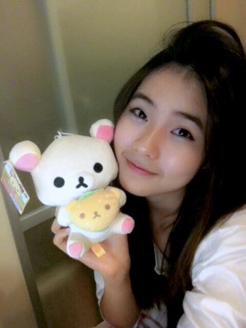 ยิ่งมองยิ่งหลงรัก คนอะไรน่ารักจัง :')