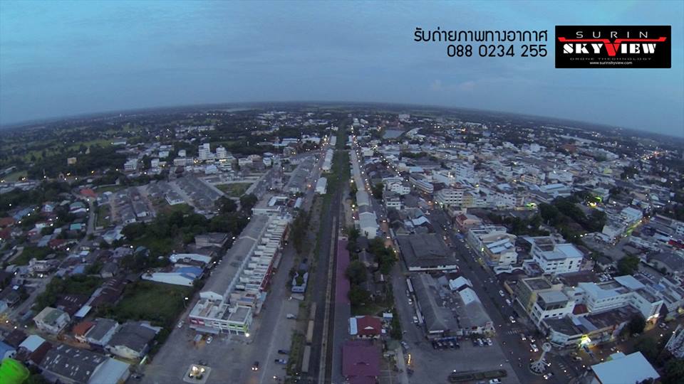 ตัวเมืองด้านทิศตะวันออกเชื่อมเมืองชุมเห็ด