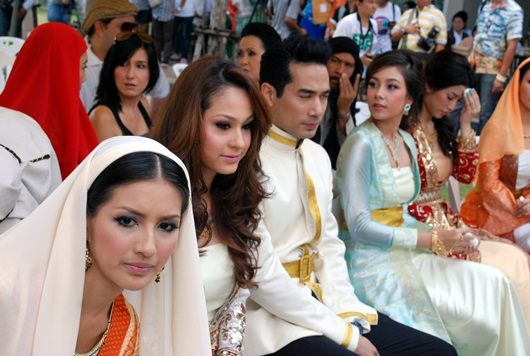 ละครฟรอมยักษ์ยิ่ใหญ่ที่สุดในปีนี้ ฟ้าจรดทราย !!!