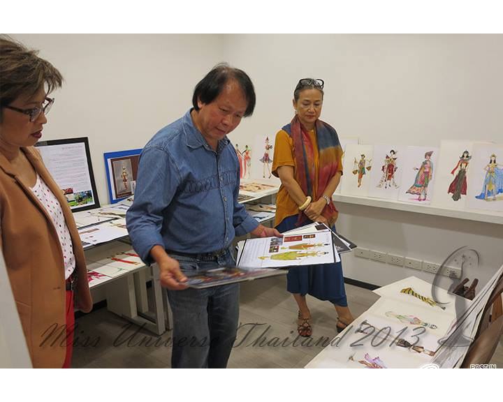 หลุดชุดประจำชาติ 2013