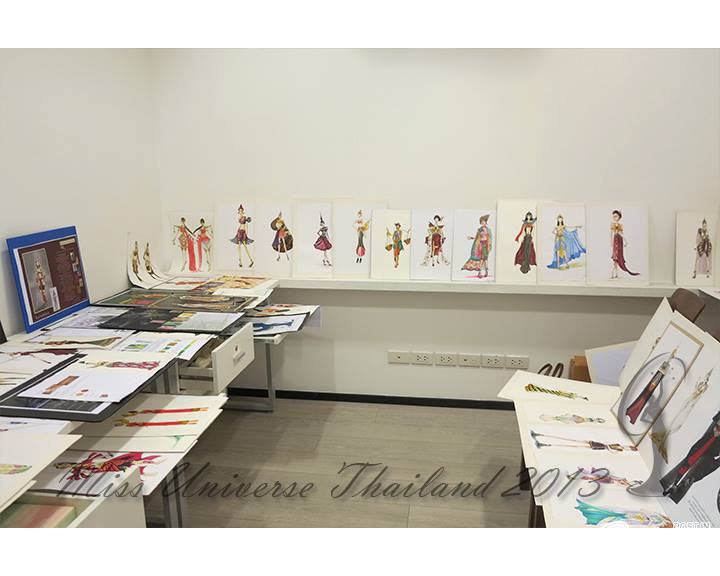 หลุดชุดประจำชาติ 2013