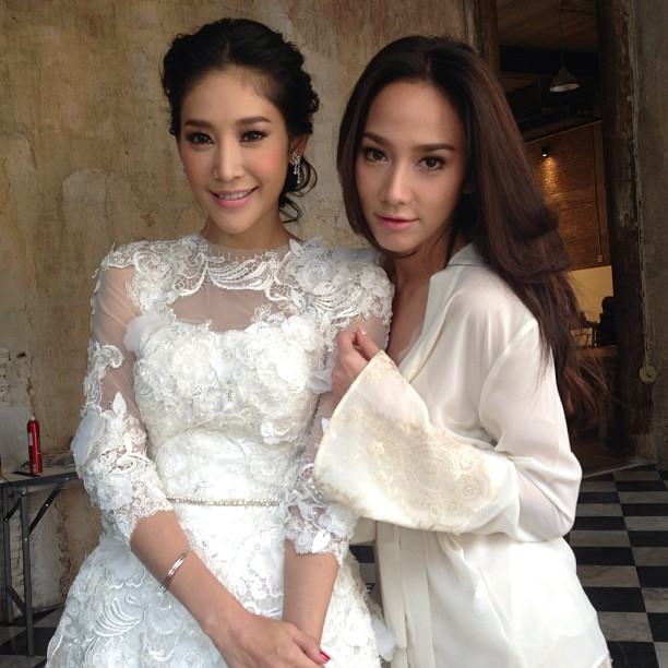 อั้ม พัชราภา & แตงโม ภัทรธิดา Instagram UPDATE 29/08/2556 พวกพี่ทั้งสองมาทำอะไรกันนะ !