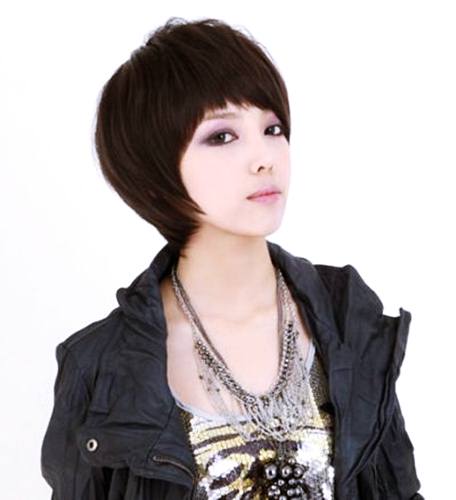 สาวผมสั้นกระชากใจหนุ่มๆ วัยทีน
