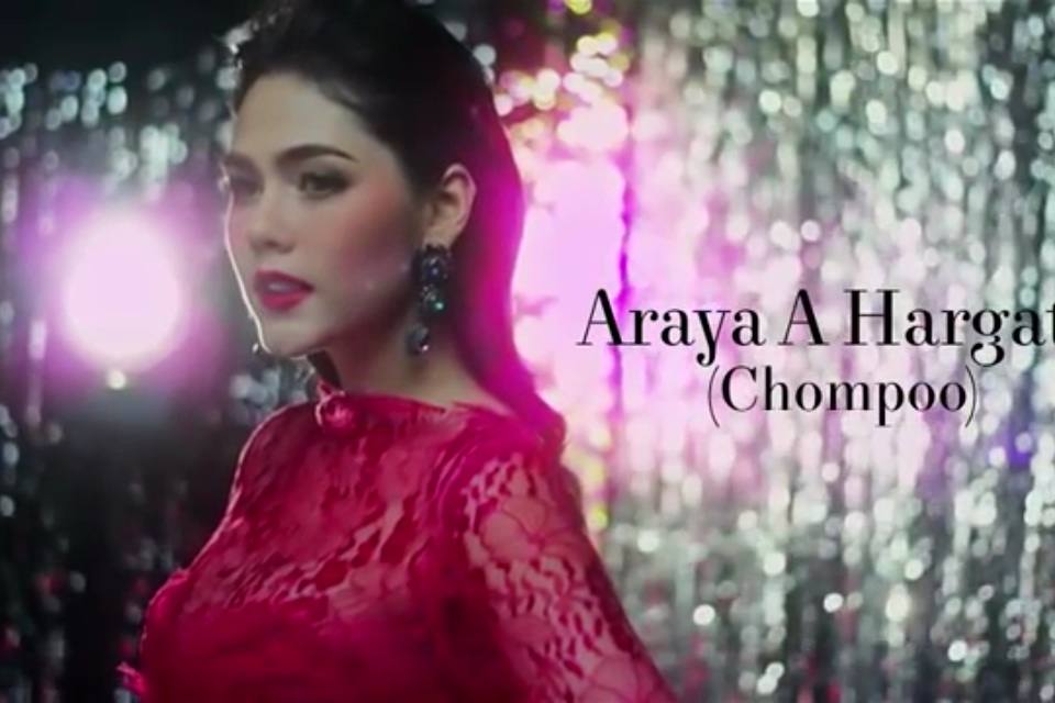 ชมพู่ อารยา เก๋ๆถูกโพสรูปใน IG ดีไชน์เนอร์แบรนด์ดังของโลก