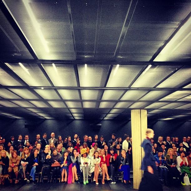 "" ชมพู่ "" ดาราหญิงไทย คนแรกและคนเดียวที่ถูกเชิญไปงานเปิดตัว collection ใหม่ของแบรนด์หรูละดับโลก MIU MIU - Prada