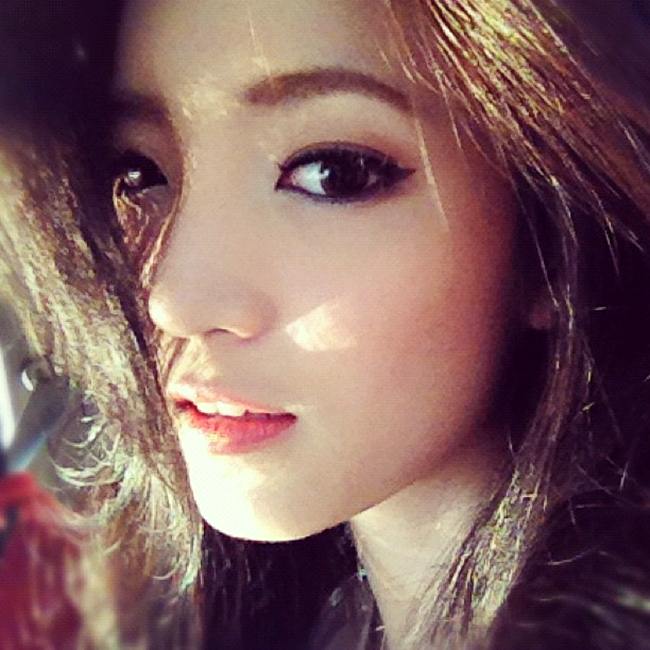 ใครเป็นใคร สวยหล่อ