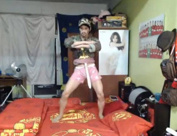 ดีเจบีบีเอ็ม DJ แคมฟร็อก หล่อ เป้าตุง
