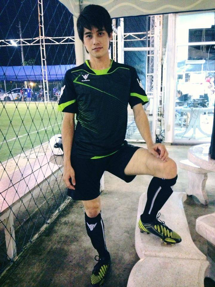 ดีเจบีบีเอ็ม DJ แคมฟร็อก หล่อ เป้าตุง