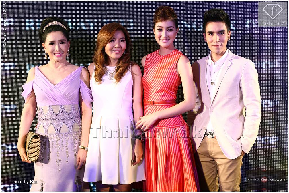 Miss universe 1965 & Model of the world 2004 @ Fashion TV   ป้าปุ๊ก อาภัสรา หงสกุล และแพนเค้ก เขมนิจ จามิกรณ์
