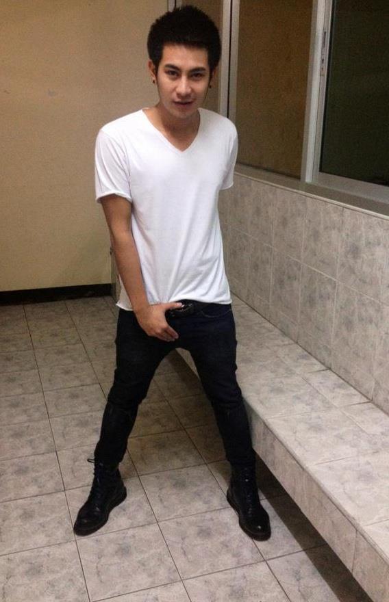 หนุ่มหล่อน่ารักอยากได้อยากโดน 4