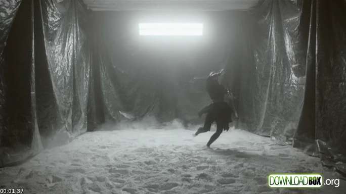 ฝุ่นตลบ คละคลุ้ง Rolling in the deep MVทีสื่อความหมายได้ดีเยี่ยม ลึกถึงอารมณ์