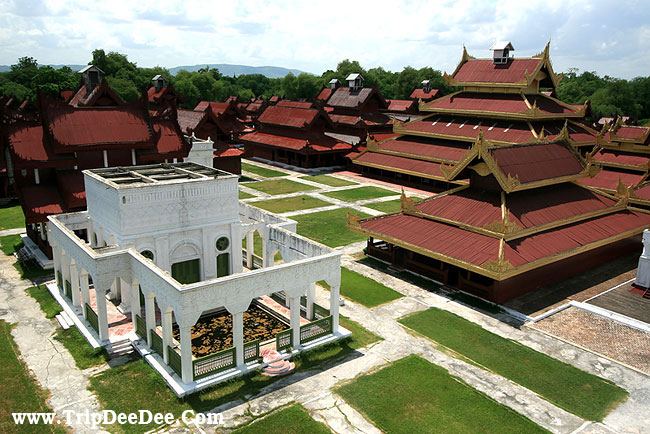 "พระราชวังมัณฑะเลย์" พระราชวังสุดท้ายแห่งระบอบสมบูรณาญาสิทธิราชย์ของพม่า