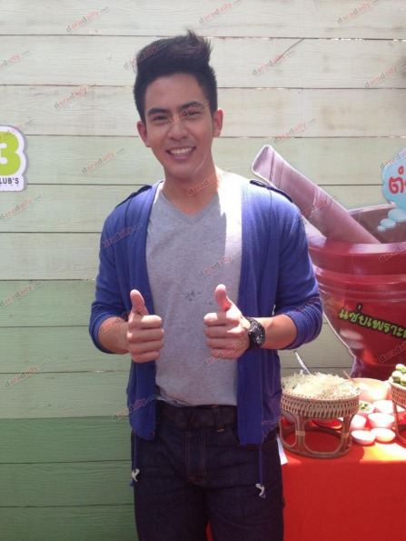 E-Sarn Party With Toey F3 FanClub Meet&Greet