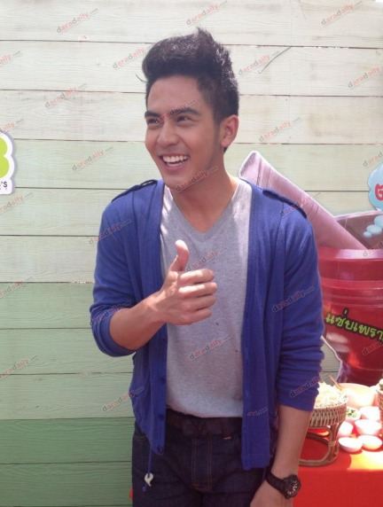 E-Sarn Party With Toey F3 FanClub Meet&Greet